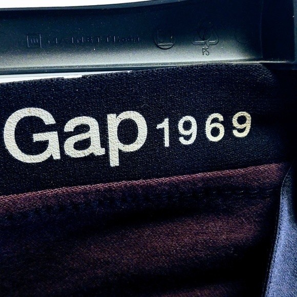 EUC GAP 1969 RESOLUTION SOFT WINE PULL-ON LEGGINGS ELASTIC WAISTBAND SIZE 26R - Picture 5 of 6